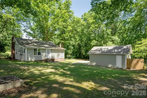 40 Dove Haven Lane Hendersonville NC 28791