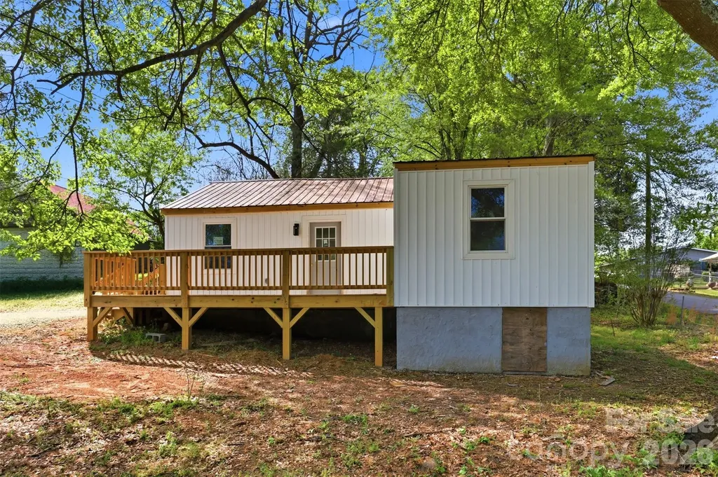 1601 Sigmon Street Lincolnton NC 28092