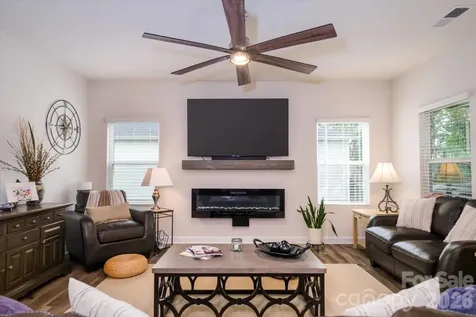 4518 Duplin Drive Charlotte NC 28214