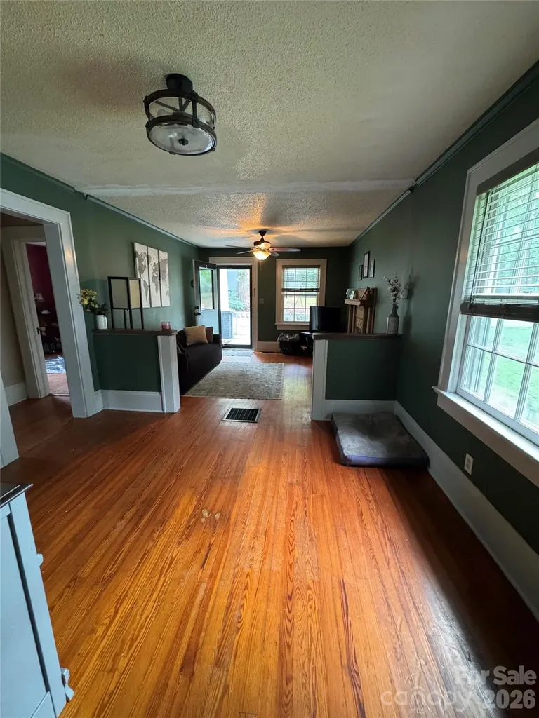 204 E Hargrave Street Wadesboro NC 28170