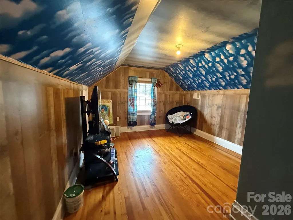 709 Dixie Avenue NW Valdese NC 28690