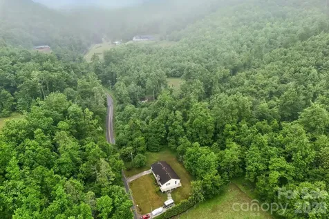 434 Dovers Branch Road Burnsville NC 28714