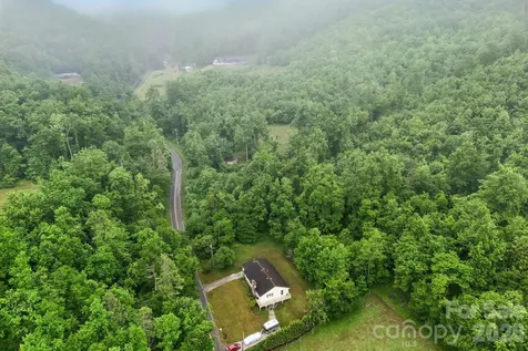 434 Dovers Branch Road Burnsville NC 28714