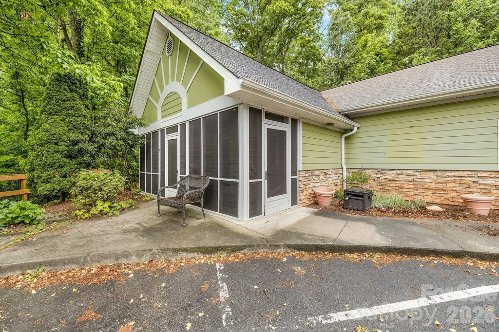 364 Weaverville Road Asheville NC 28804