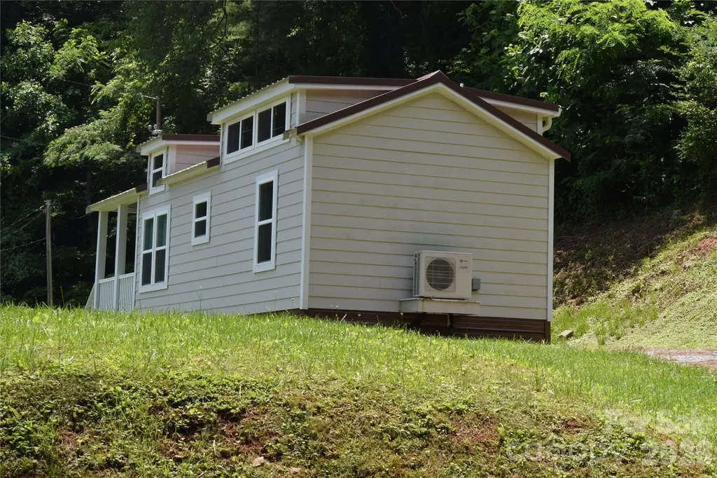 619 Kitchens Branch Road Sylva NC 28779