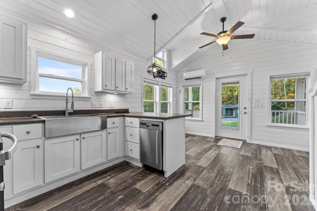 619 Kitchens Branch Road Sylva NC 28779