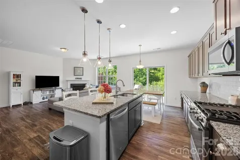 625 Amber Meadows Way Tega Cay SC 29708