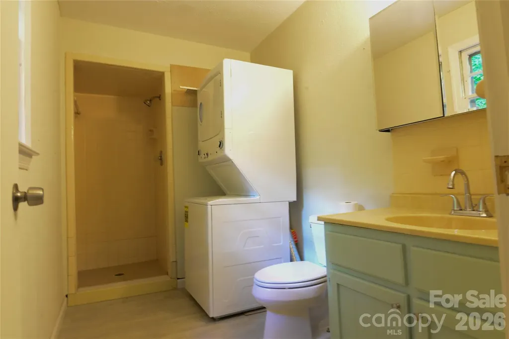 24 Sarabec Hill Road Black Mountain NC 28711
