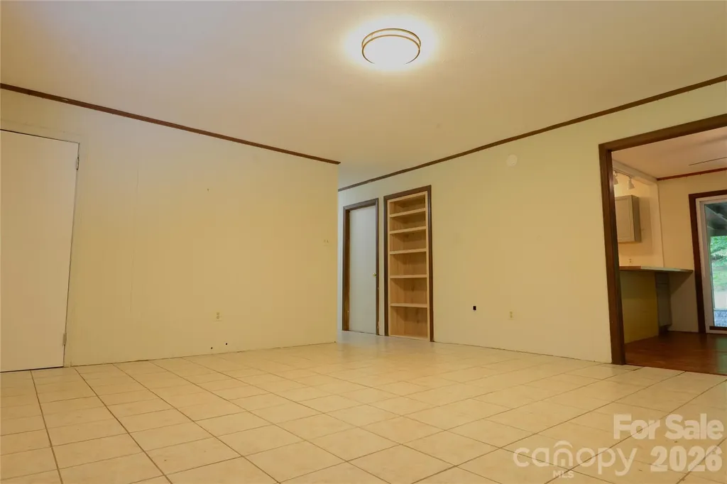 24 Sarabec Hill Road Black Mountain NC 28711