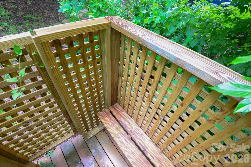 24 Sarabec Hill Road Black Mountain NC 28711