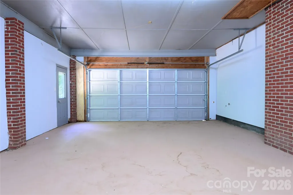 24 Sarabec Hill Road Black Mountain NC 28711