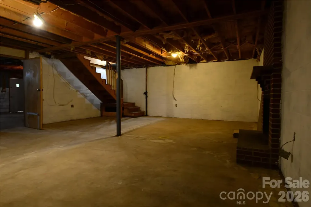 24 Sarabec Hill Road Black Mountain NC 28711