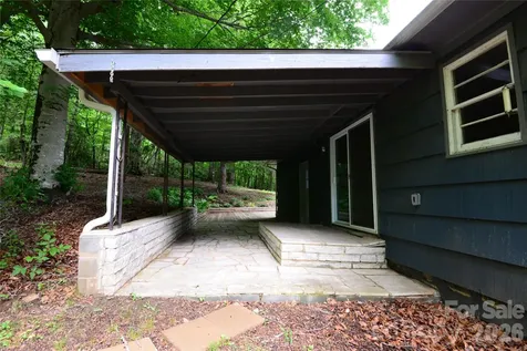 24 Sarabec Hill Road Black Mountain NC 28711