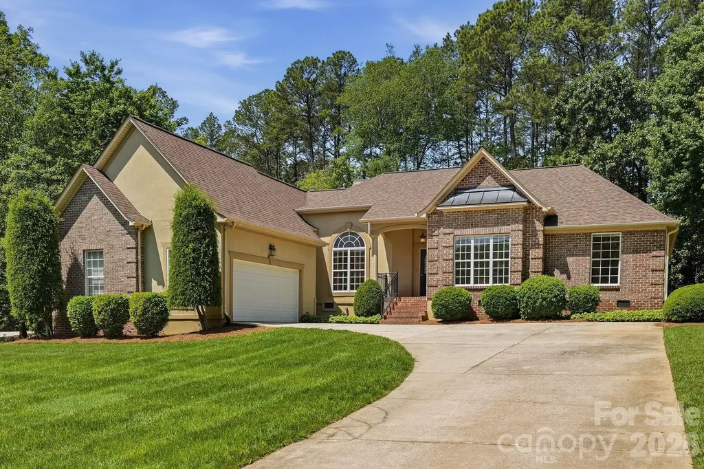 2605 Penngate Drive Sherrills Ford NC 28673