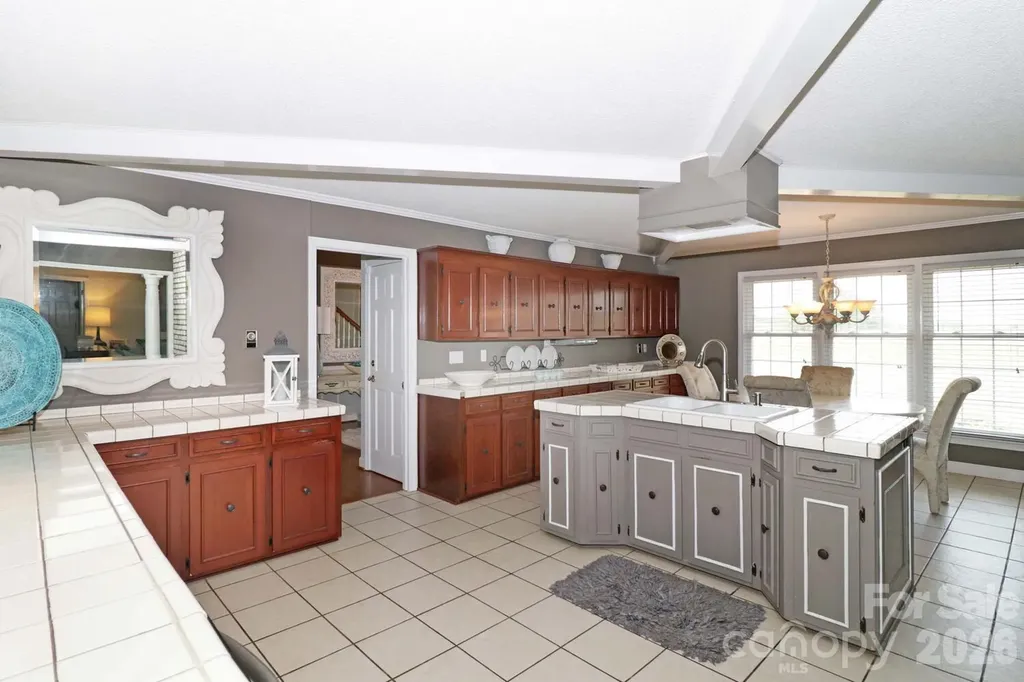 4723 Old Mountain Road Stony Point NC 28678