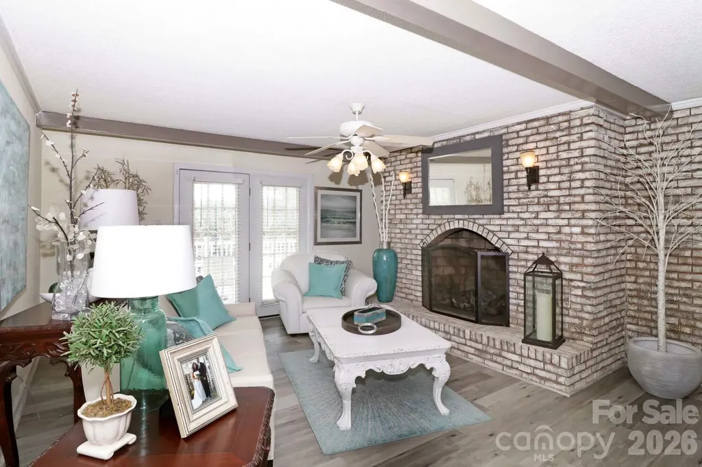 4723 Old Mountain Road Stony Point NC 28678