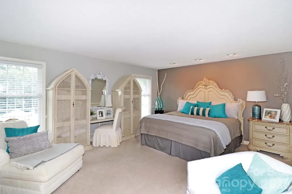 4723 Old Mountain Road Stony Point NC 28678