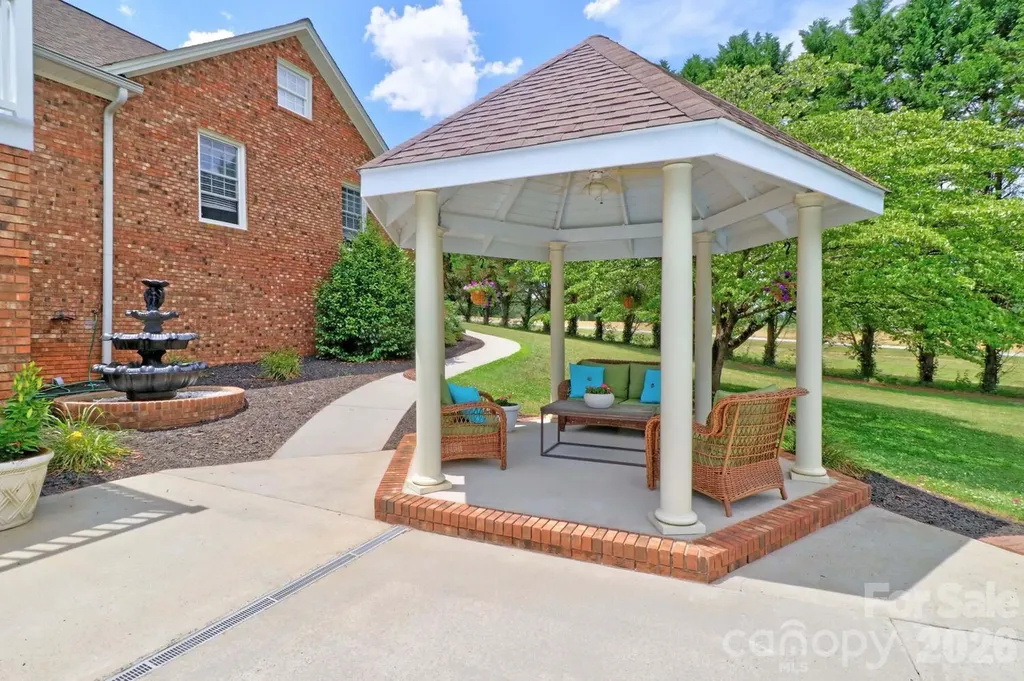 4723 Old Mountain Road Stony Point NC 28678