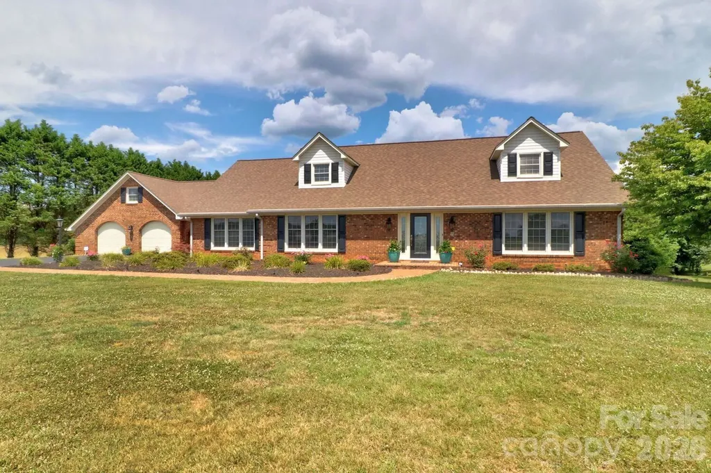 4723 Old Mountain Road Stony Point NC 28678