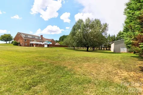 4723 Old Mountain Road Stony Point NC 28678
