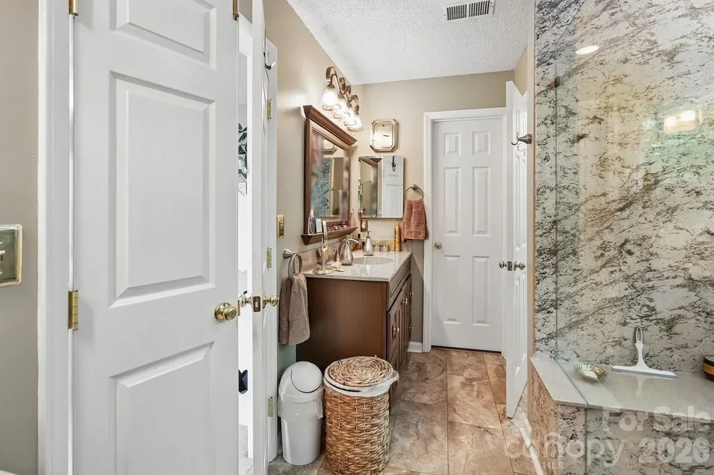 3009 Oakcroft Drive Matthews NC 28105