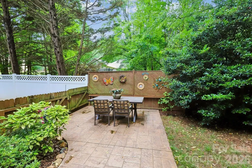 3009 Oakcroft Drive Matthews NC 28105