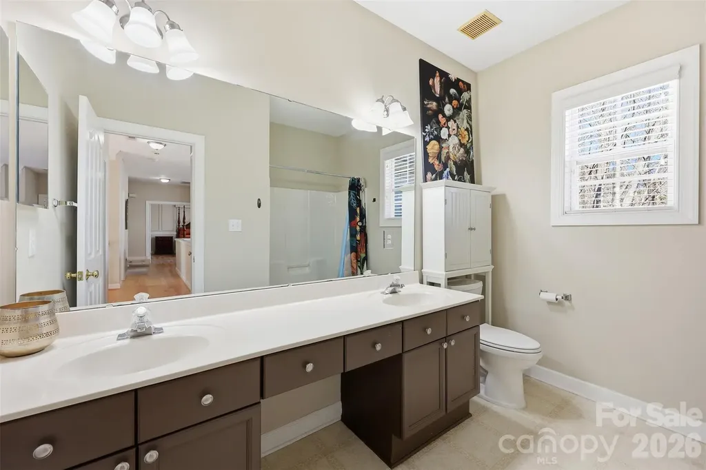 8526 Wren Creek Drive Charlotte NC 28269