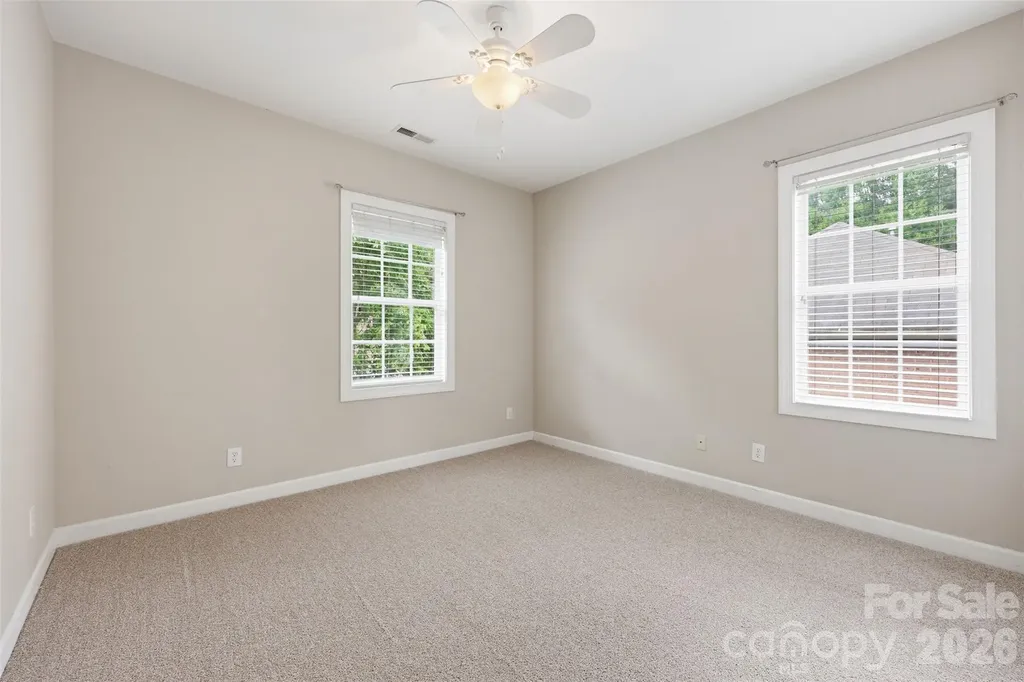 8526 Wren Creek Drive Charlotte NC 28269