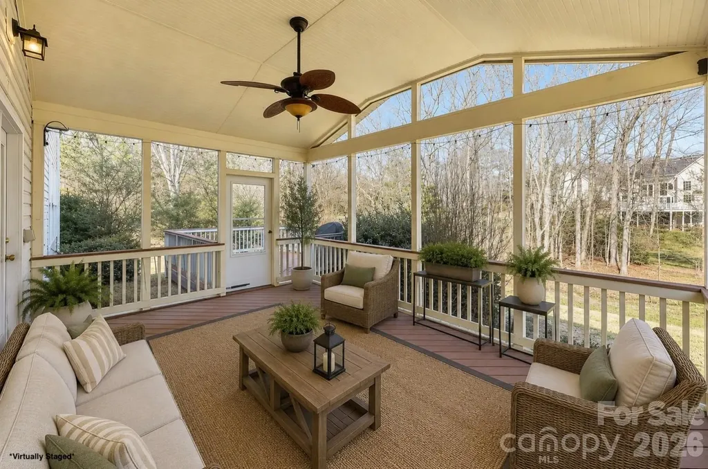 8526 Wren Creek Drive Charlotte NC 28269
