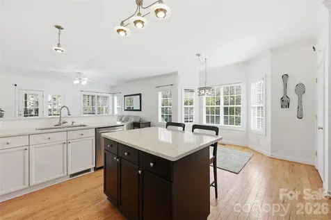 8526 Wren Creek Drive Charlotte NC 28269