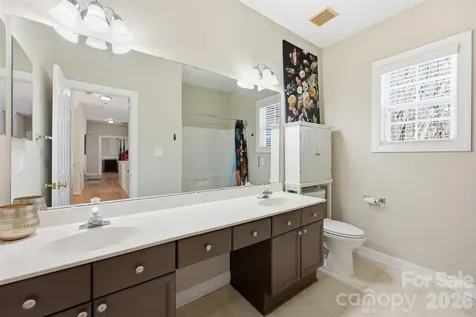 8526 Wren Creek Drive Charlotte NC 28269