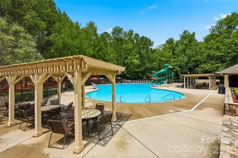8526 Wren Creek Drive Charlotte NC 28269