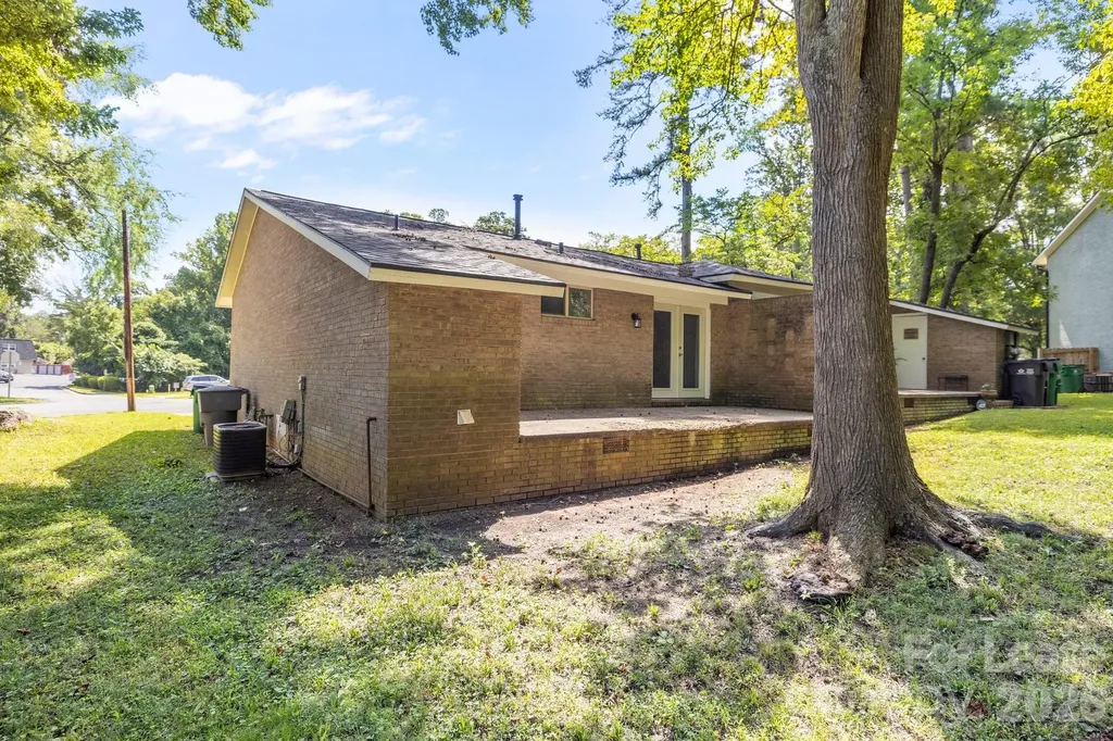 3315 Erskine Drive Charlotte NC 28205