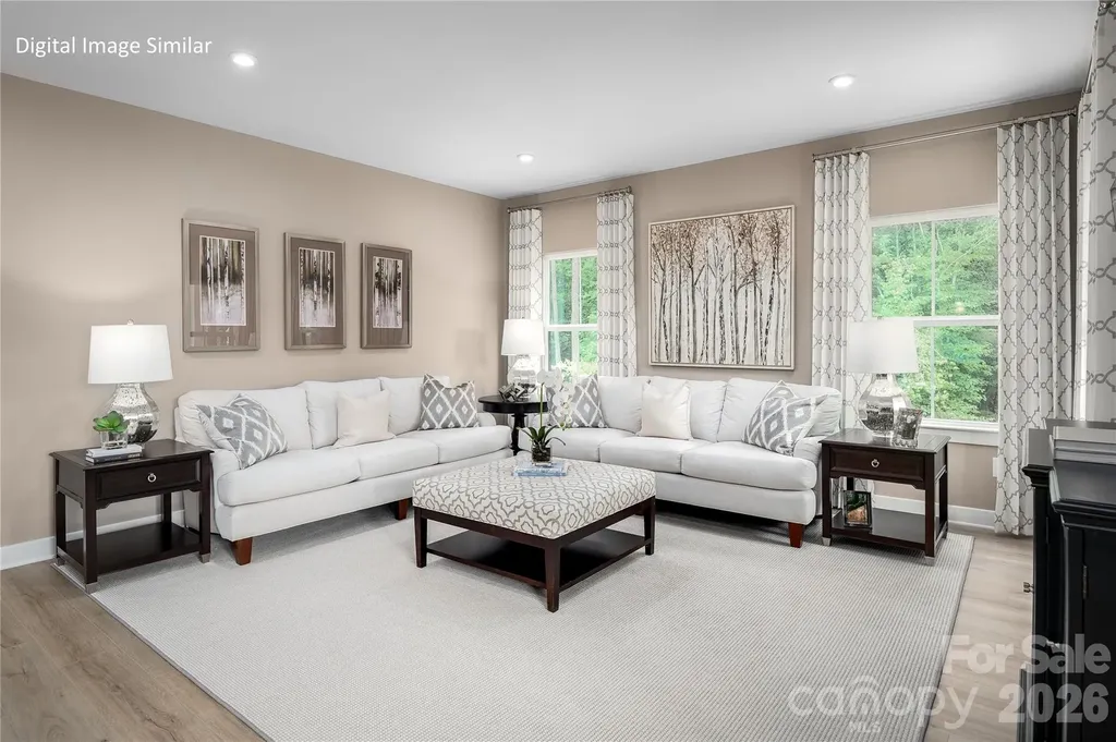 913 Heathway Drive Charlotte NC 28213
