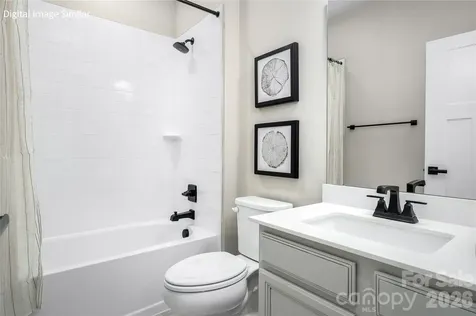 913 Heathway Drive Charlotte NC 28213