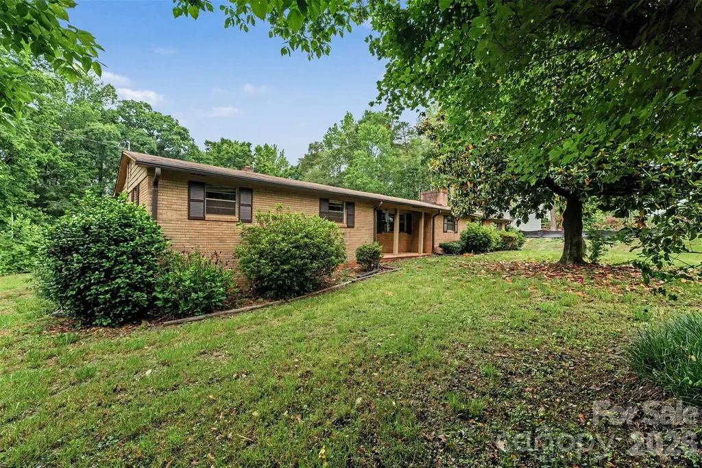 2871 Loviee Road Lincolnton NC 28092