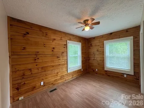 9064 Wildflower Lane Newland NC 28657