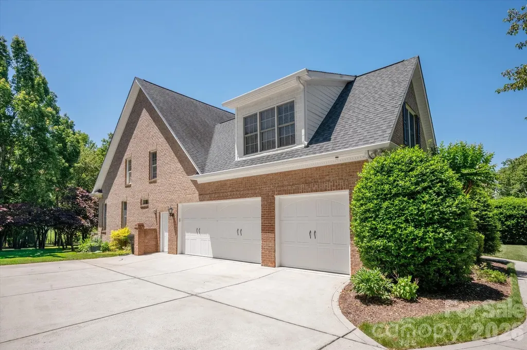 8707 Calumet Farms Drive Waxhaw NC 28173