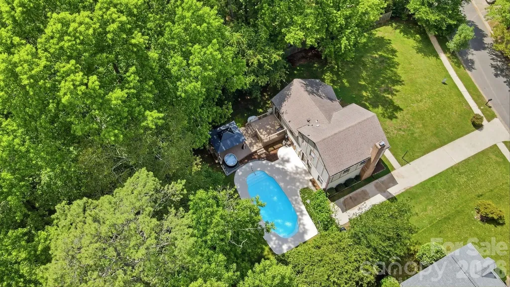 824 Riverwood Road Charlotte NC 28270
