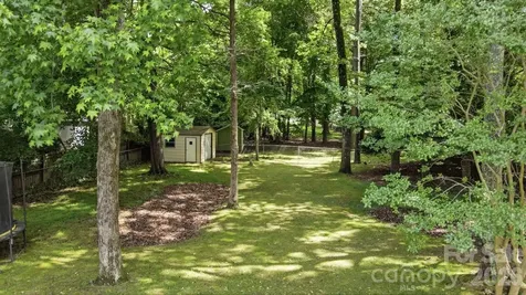 824 Riverwood Road Charlotte NC 28270