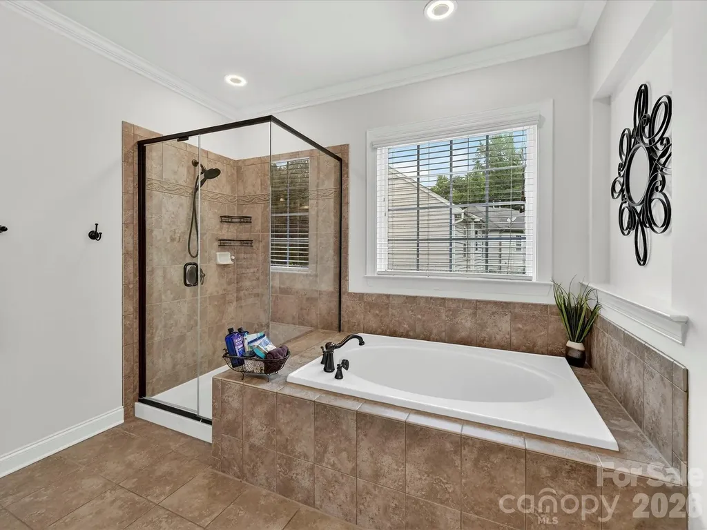 5021 Helena Park Lane Matthews NC 28105
