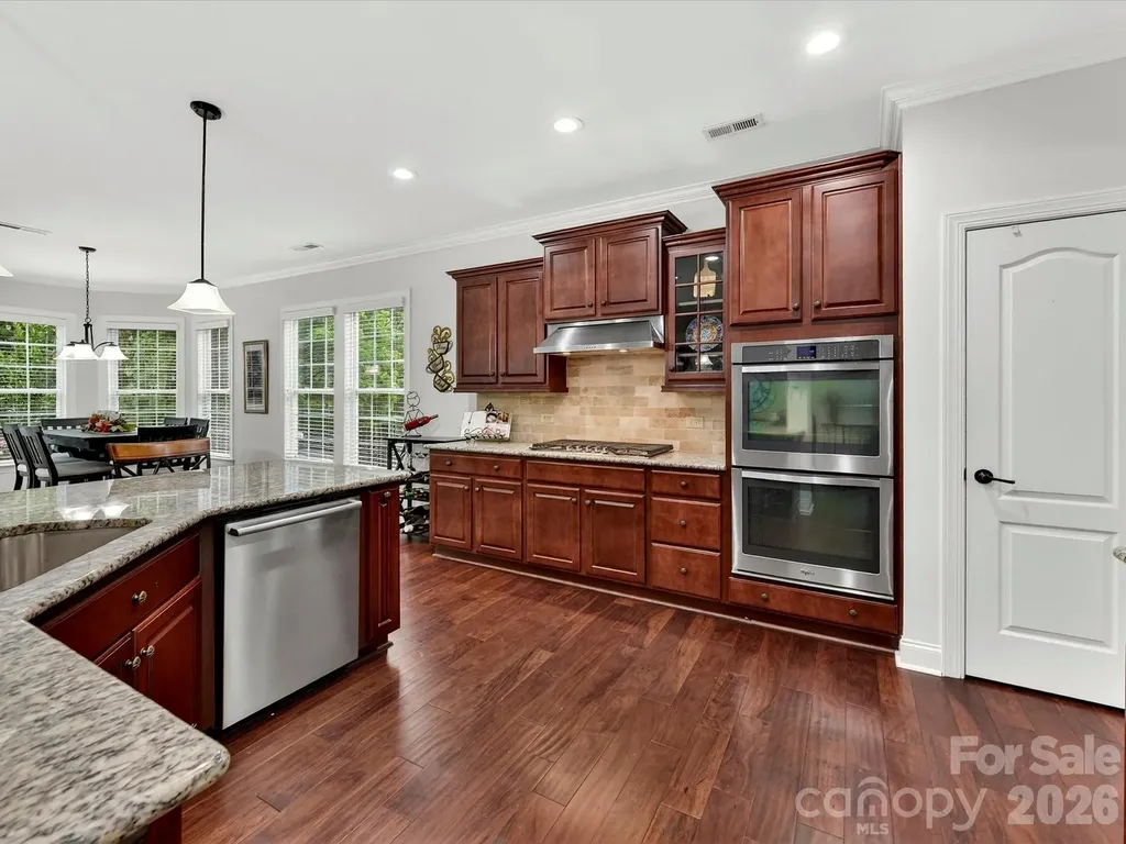 5021 Helena Park Lane Matthews NC 28105