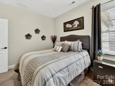 5021 Helena Park Lane Matthews NC 28105
