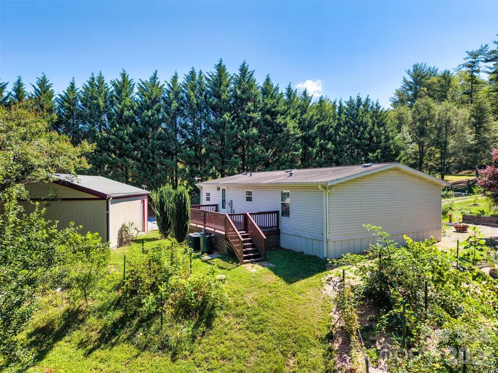 435 Mcminn Road Hendersonville NC 28792