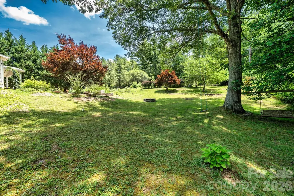435 Mcminn Road Hendersonville NC 28792