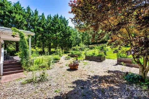 435 Mcminn Road Hendersonville NC 28792