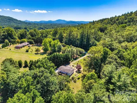 435 Mcminn Road Hendersonville NC 28792