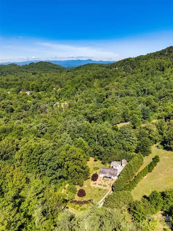 435 Mcminn Road Hendersonville NC 28792