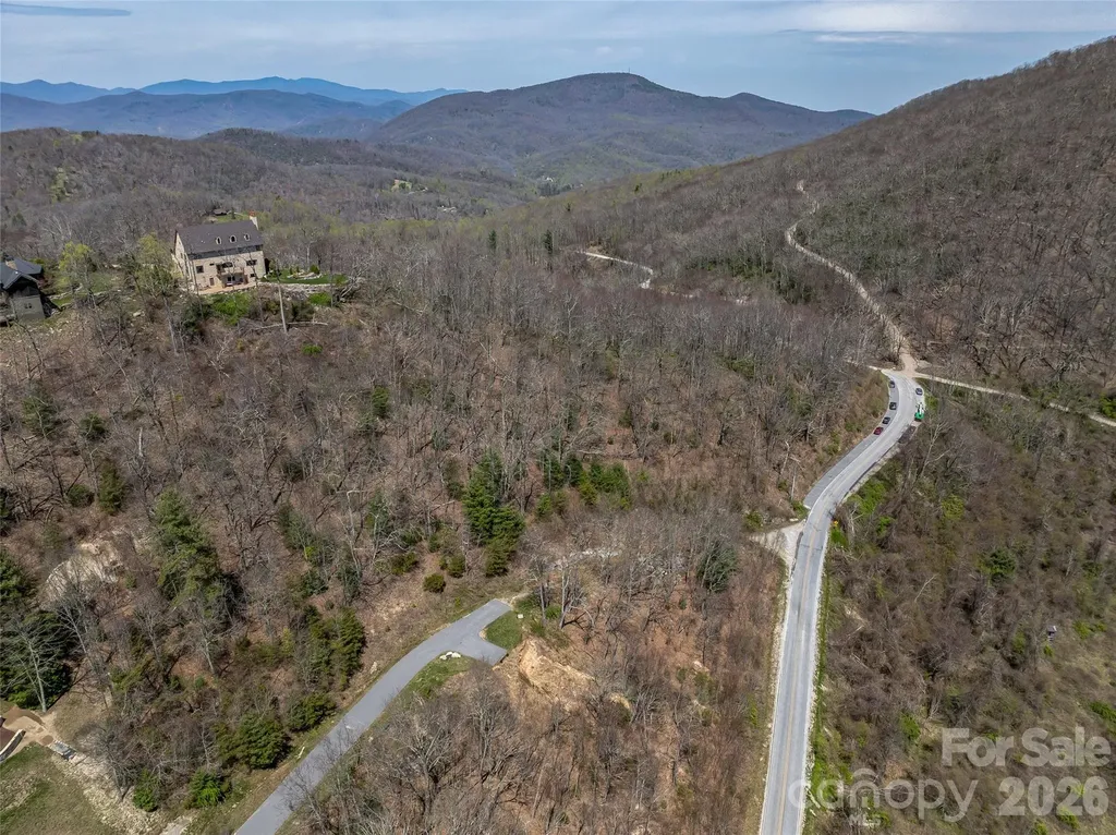 370 Autumn Ridge Lane Hendersonville NC 28792