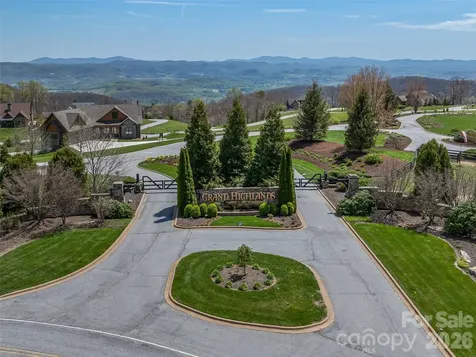 370 Autumn Ridge Lane Hendersonville NC 28792